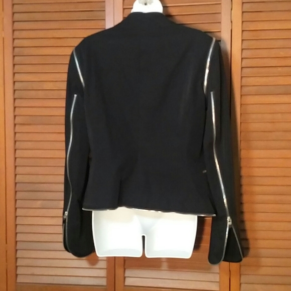 Edgy Fitted Women's skirt suit With Zippers - Picture 4 of 6